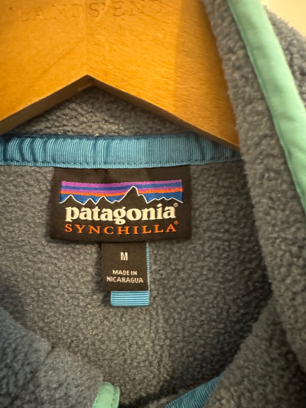 Patagonia Men’s Two-Tone Blue & Aqua Synchilla Snap-T Pullover - Picture 3 of 3